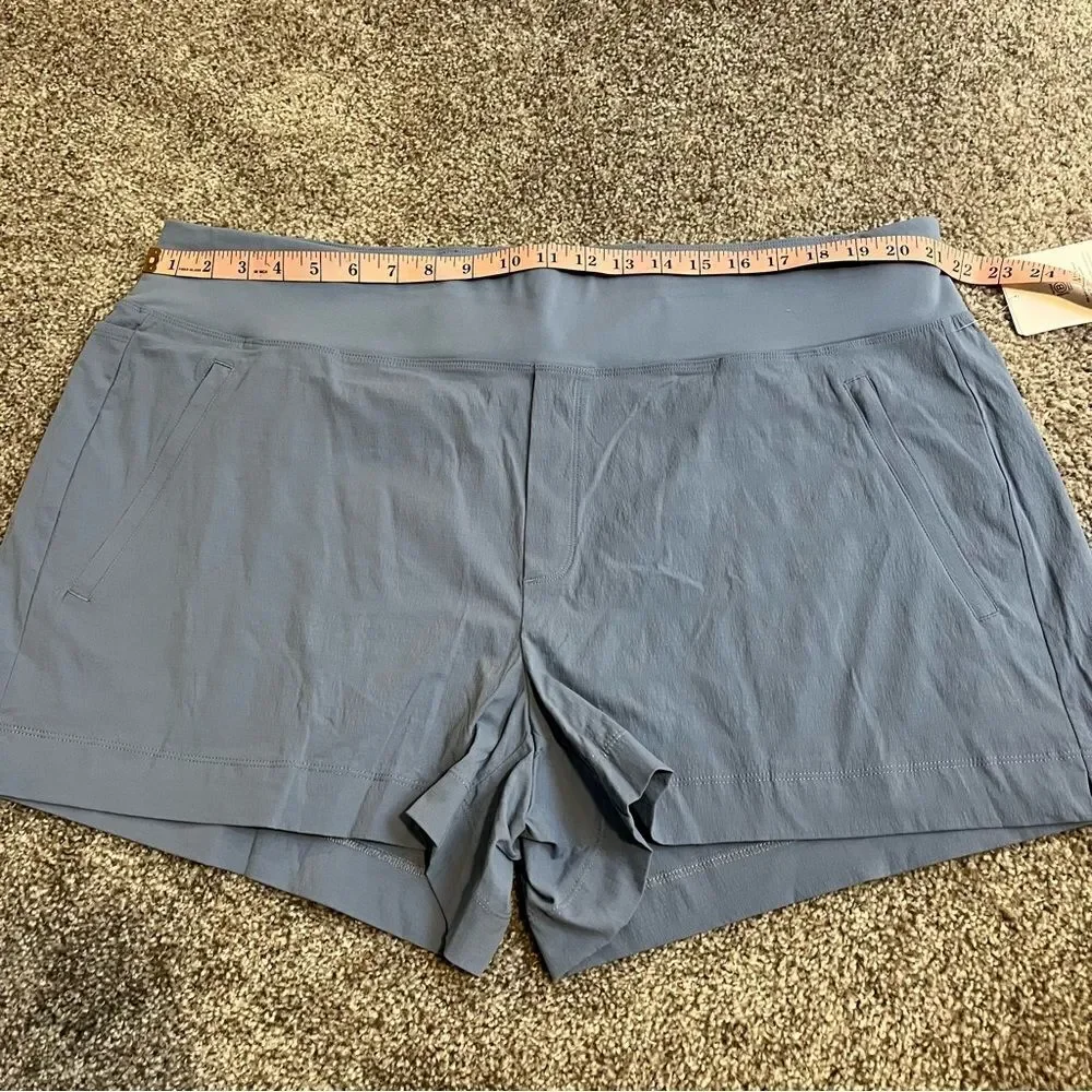 Athleta Trekkie North Shorts